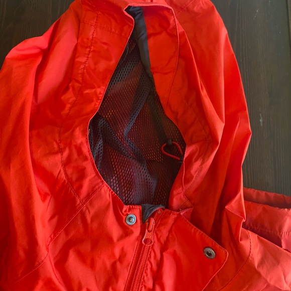 NWOT- HELLY Hansen hooded rain jacket, red, MENS, XL - Picture 4 of 11